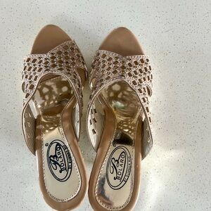 Women's Tan Heeled Sandals